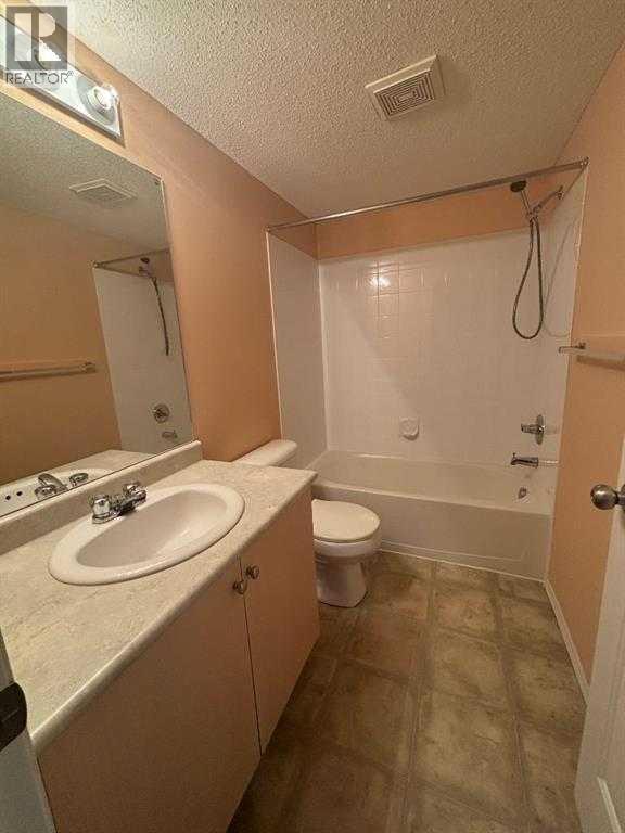 3318, 10 Prestwick Bay Se, Calgary, Alberta  T2Z 0B5 - Photo 13 - A2252158