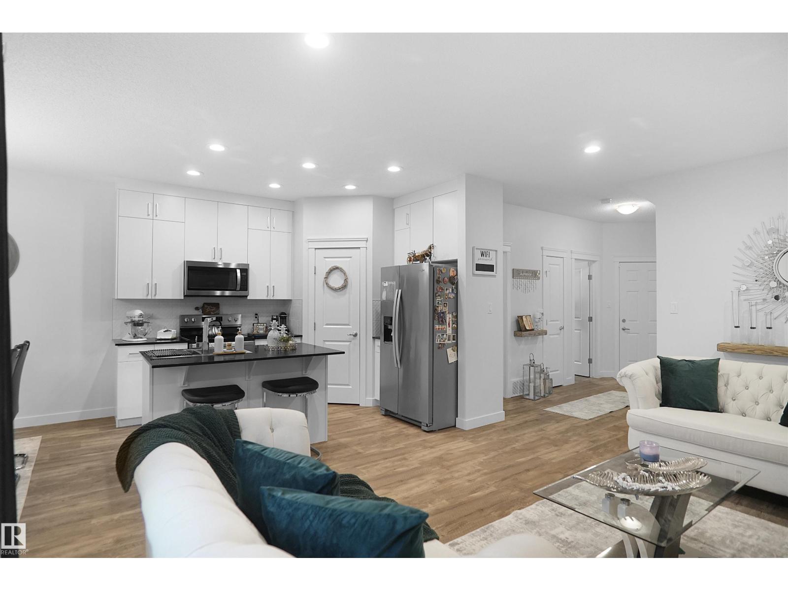4112 171 Av Nw, Edmonton, Alberta  T5Y 0Z3 - Photo 10 - E4463048