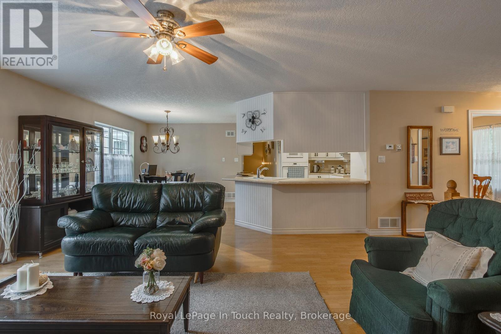 59 Stocco Circle, Tiny, Ontario  L0L 2T0 - Photo 16 - S12476073