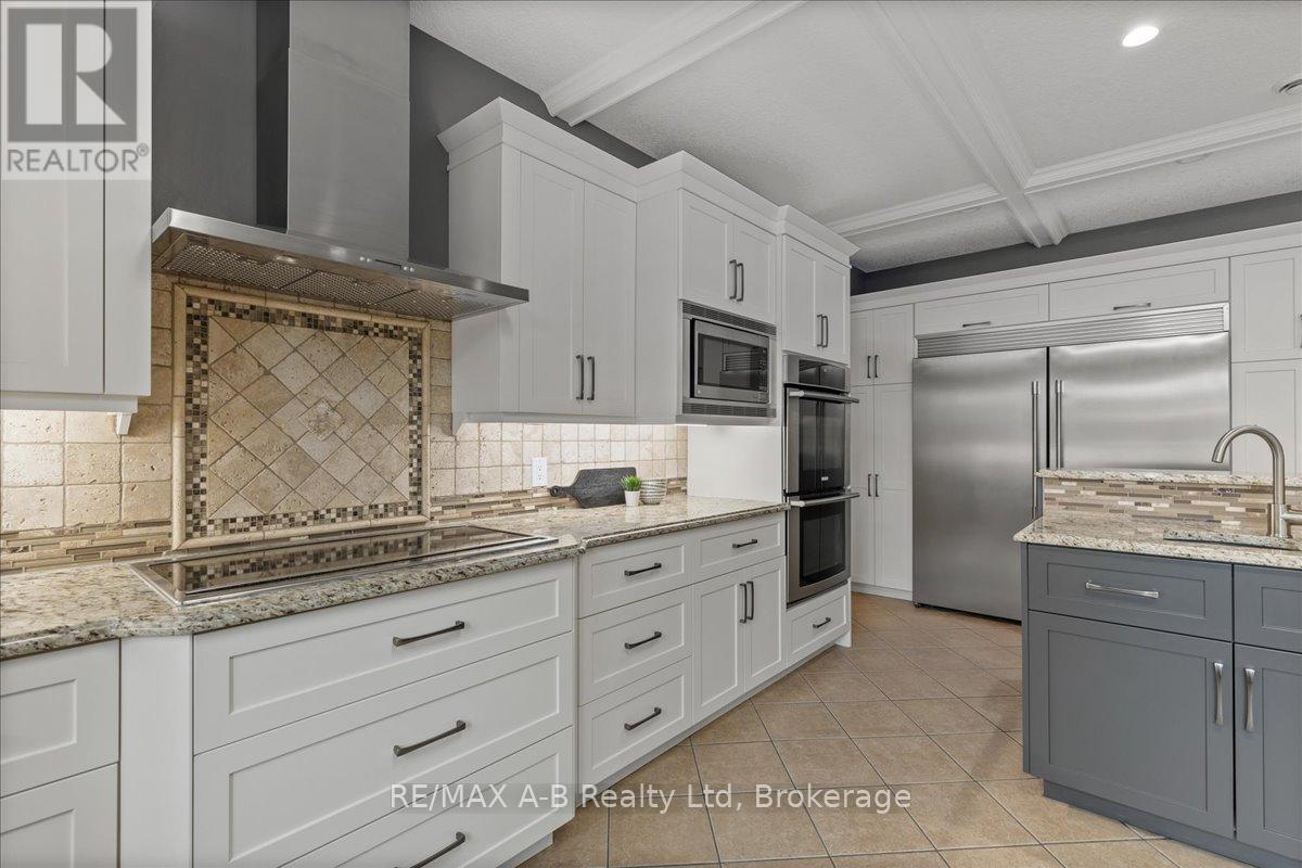 151 Huron Road, Perth South (Sebringville), Ontario  N0K 1X0 - Photo 16 - X12476130