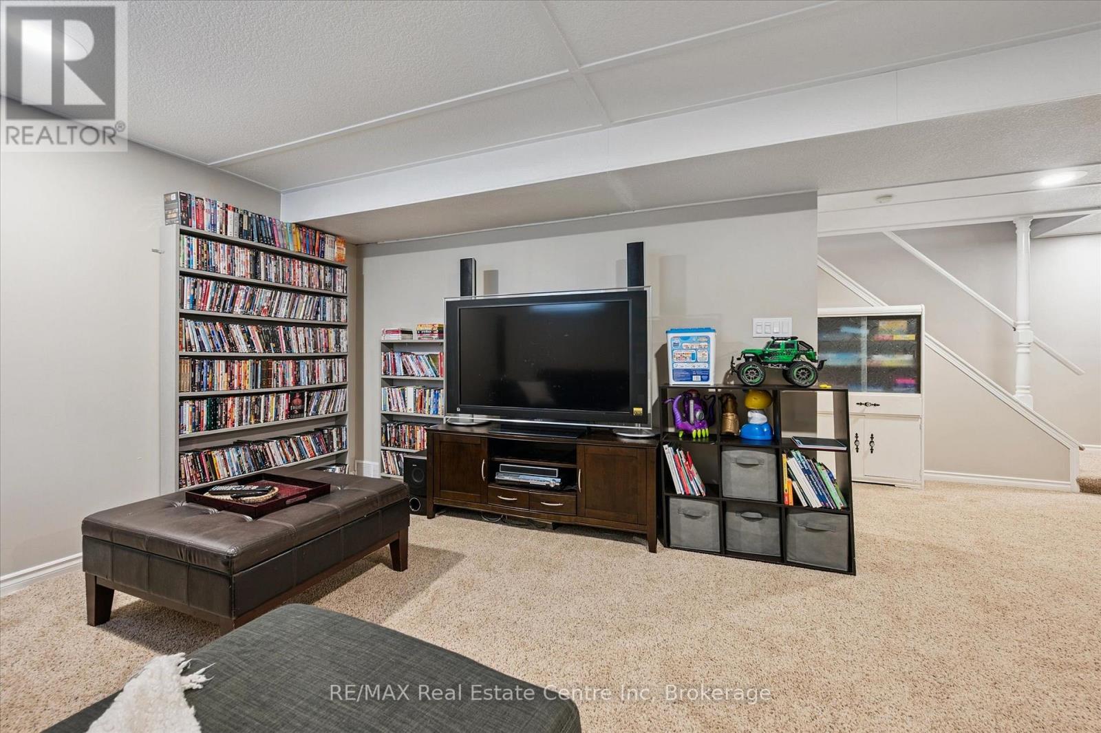 7 Eastview Drive, Wellington North (Arthur), Ontario  N0G 1A0 - Photo 25 - X12476079