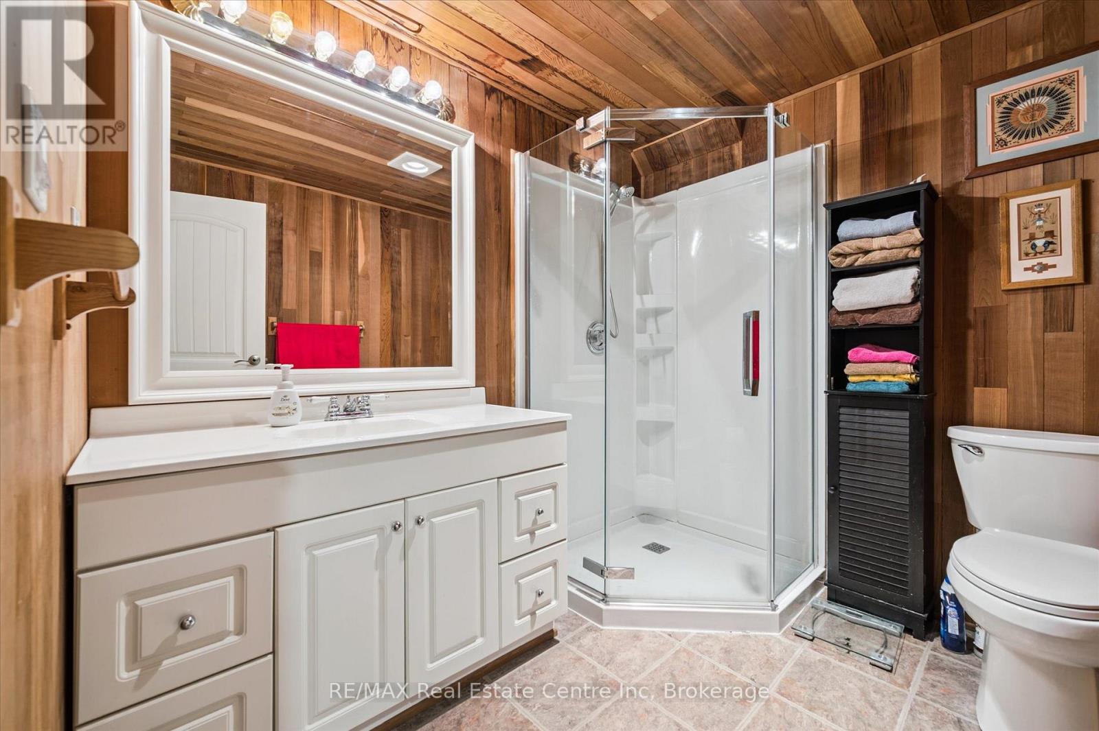 7 Eastview Drive, Wellington North (Arthur), Ontario  N0G 1A0 - Photo 30 - X12476079