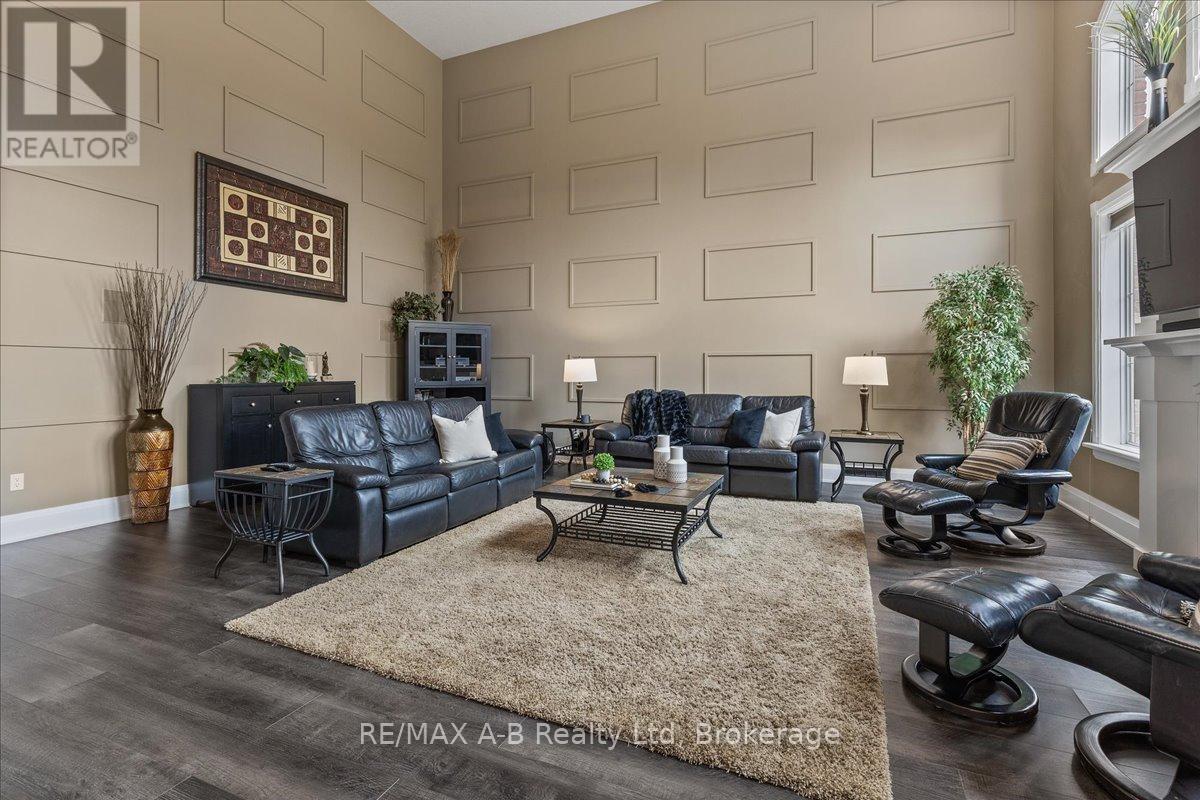 151 Huron Road, Perth South (Sebringville), Ontario  N0K 1X0 - Photo 11 - X12476130