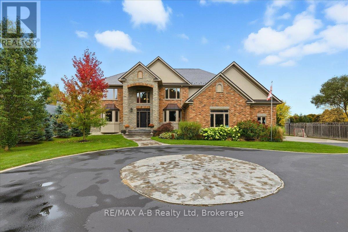 151 Huron Road, Perth South (Sebringville), Ontario  N0K 1X0 - Photo 1 - X12476130