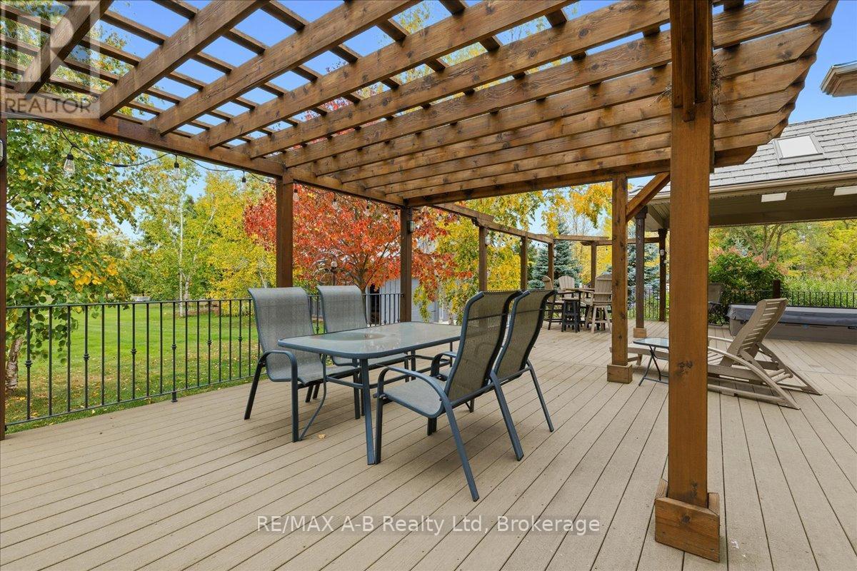 151 Huron Road, Perth South (Sebringville), Ontario  N0K 1X0 - Photo 49 - X12476130