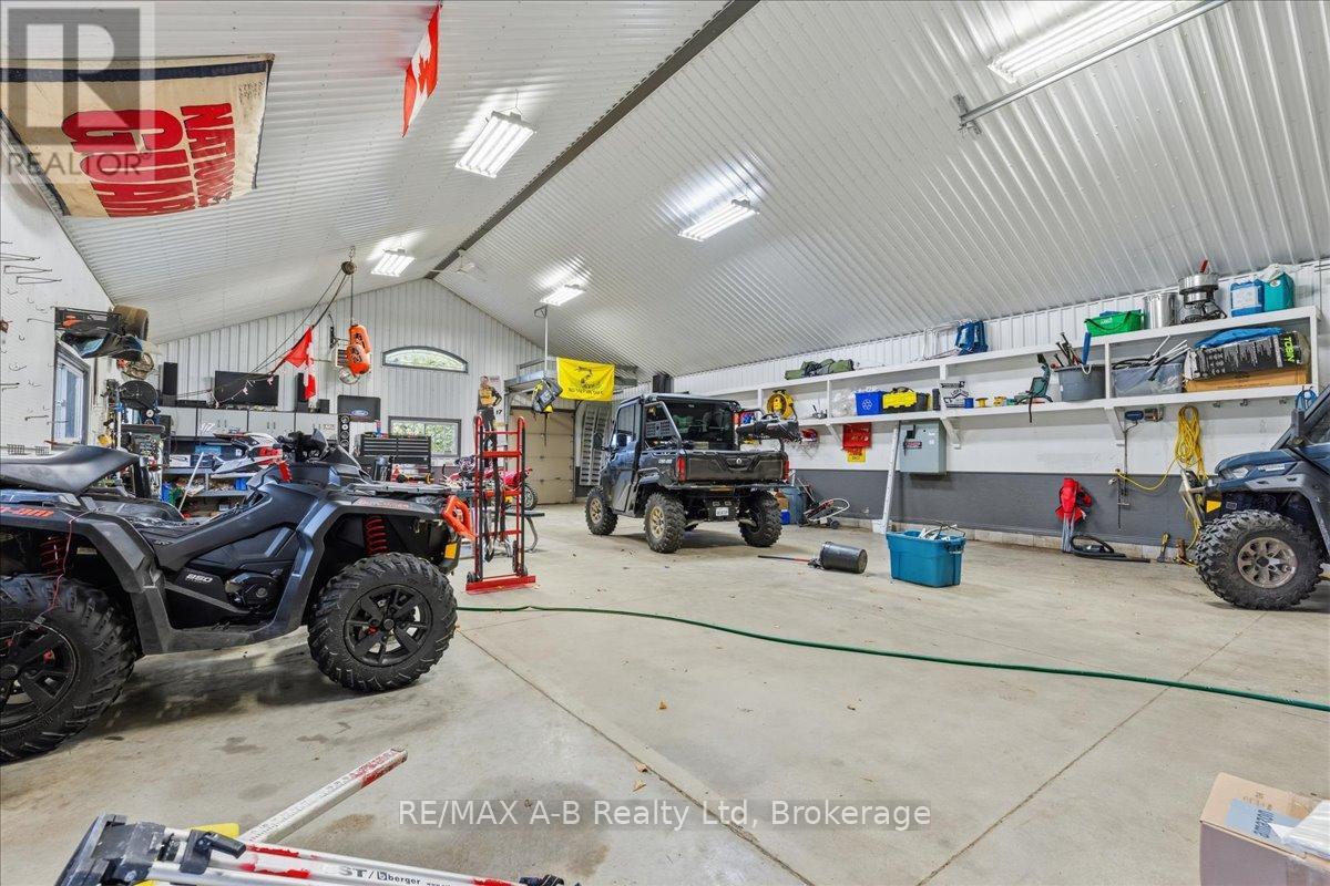 151 Huron Road, Perth South (Sebringville), Ontario  N0K 1X0 - Photo 48 - X12476130