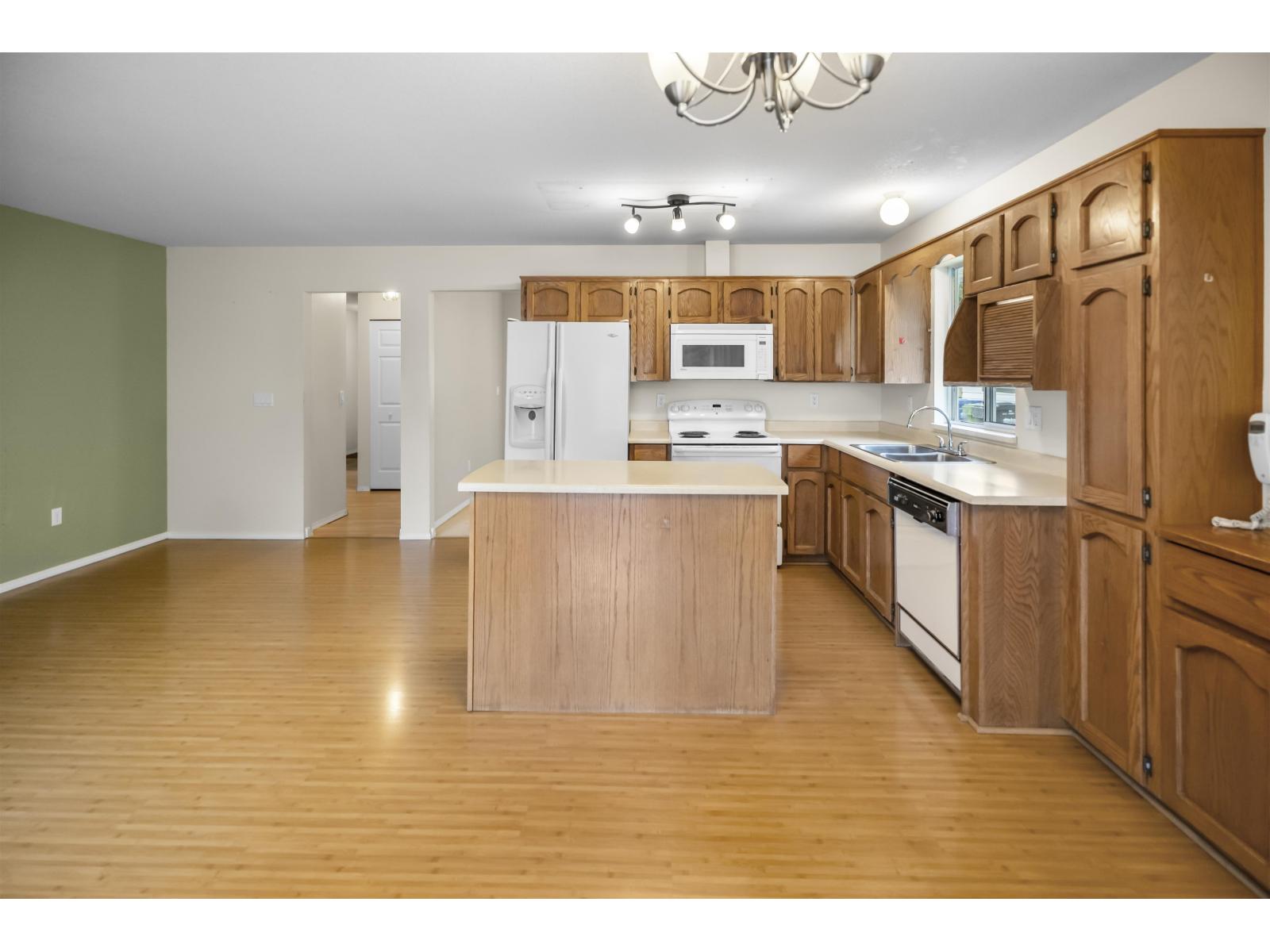 32711 Haida Drive, Abbotsford, British Columbia  V2T 4Z6 - Photo 8 - R3060896