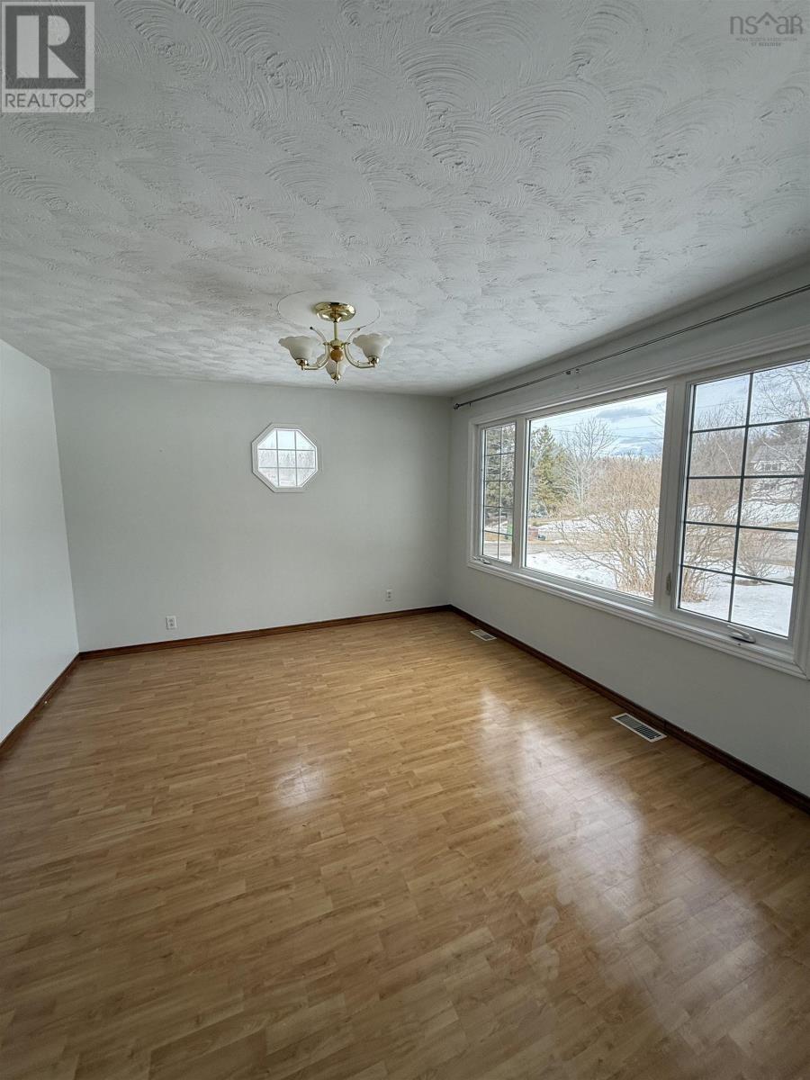 685 Greenville Road, Greenville Station, Nova Scotia  B0M 1Z0 - Photo 12 - 202504256