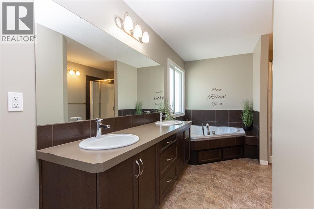 98 Timberstone Way, Red Deer, Alberta  T4P 0N8 - Photo 27 - A2247926