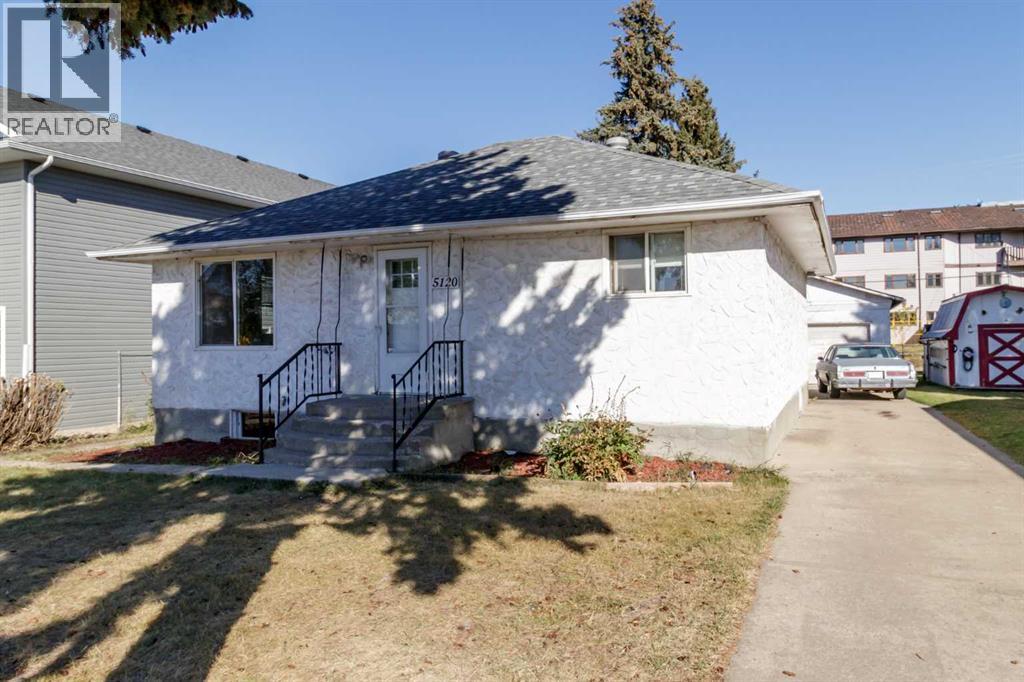 5120 47 Street, Innisfail, Alberta  T4G 1L7 - Photo 1 - A2261785