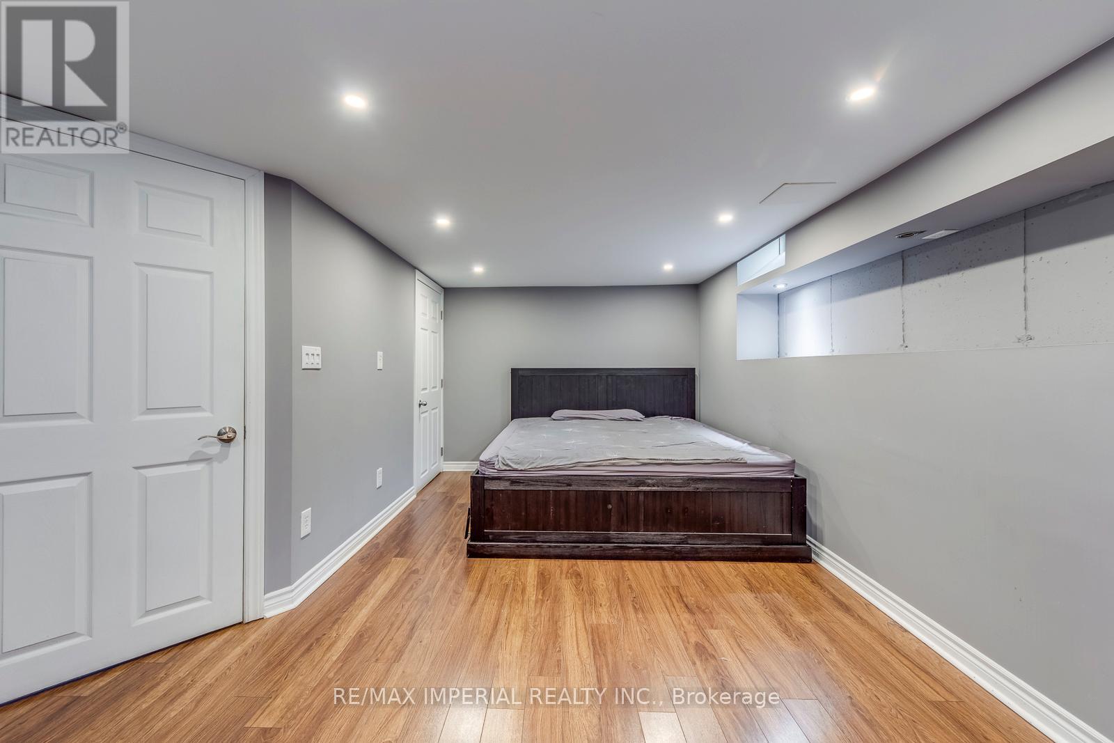 25 - 7 Southside Place, Hamilton (Mountview), Ontario  L9C 7W6 - Photo 38 - X12475302