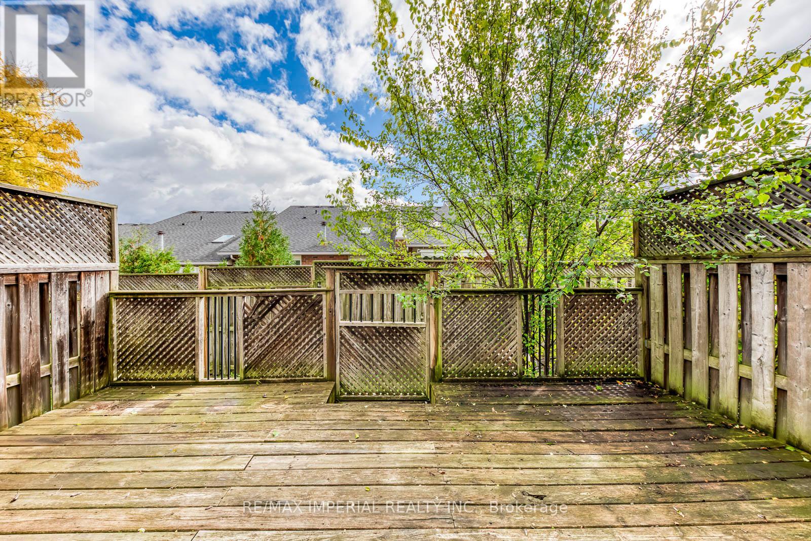 25 - 7 Southside Place, Hamilton (Mountview), Ontario  L9C 7W6 - Photo 41 - X12475302