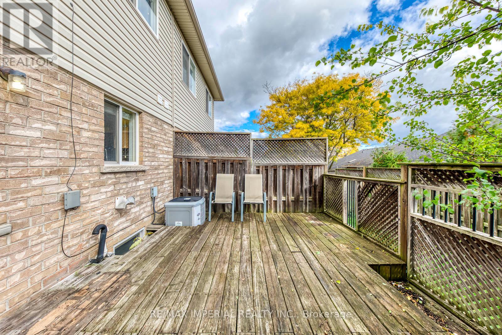25 - 7 Southside Place, Hamilton (Mountview), Ontario  L9C 7W6 - Photo 43 - X12475302