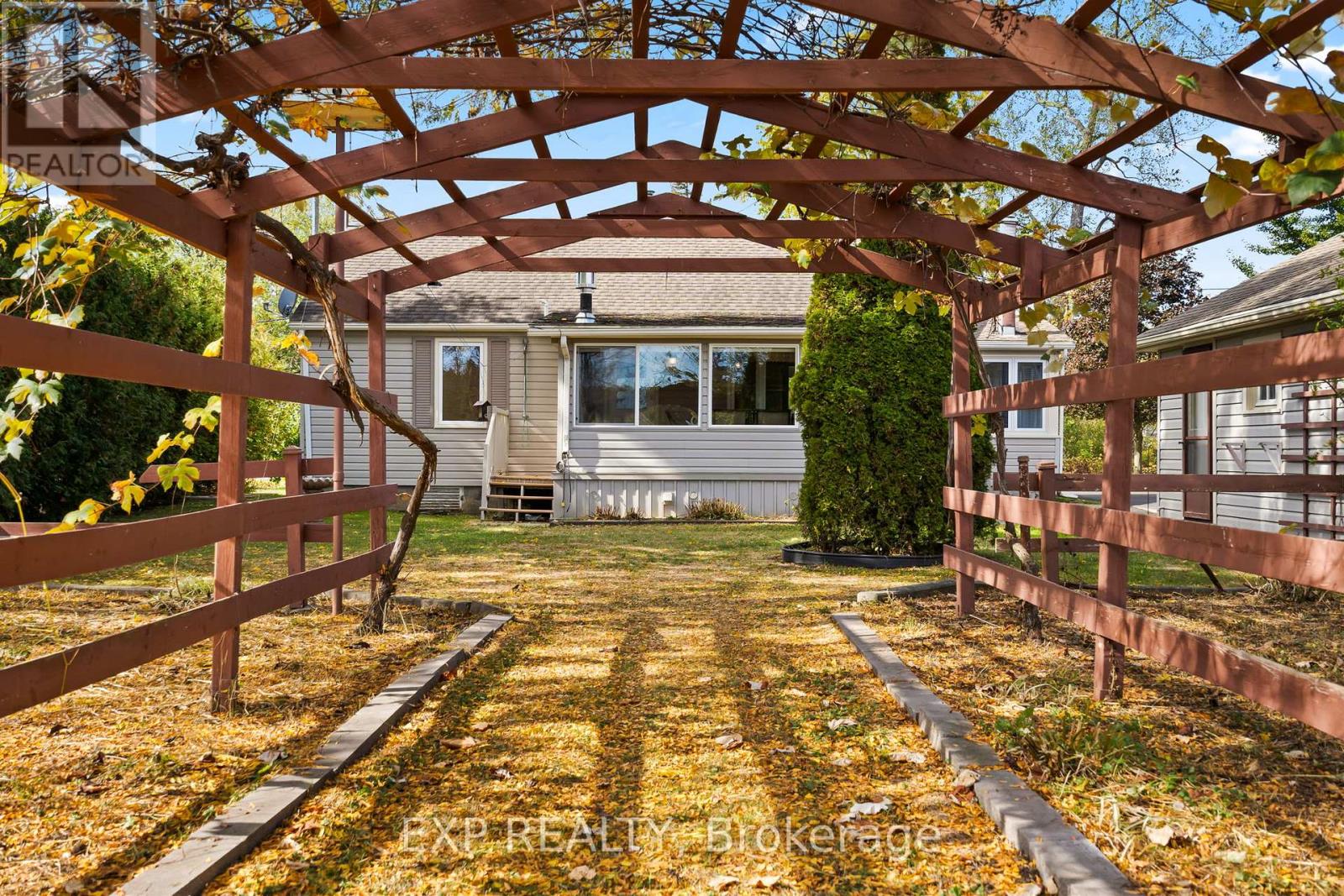 500 Chapin Parkway, Fort Erie, Ontario  L2A 5M4 - Photo 34 - X12475357
