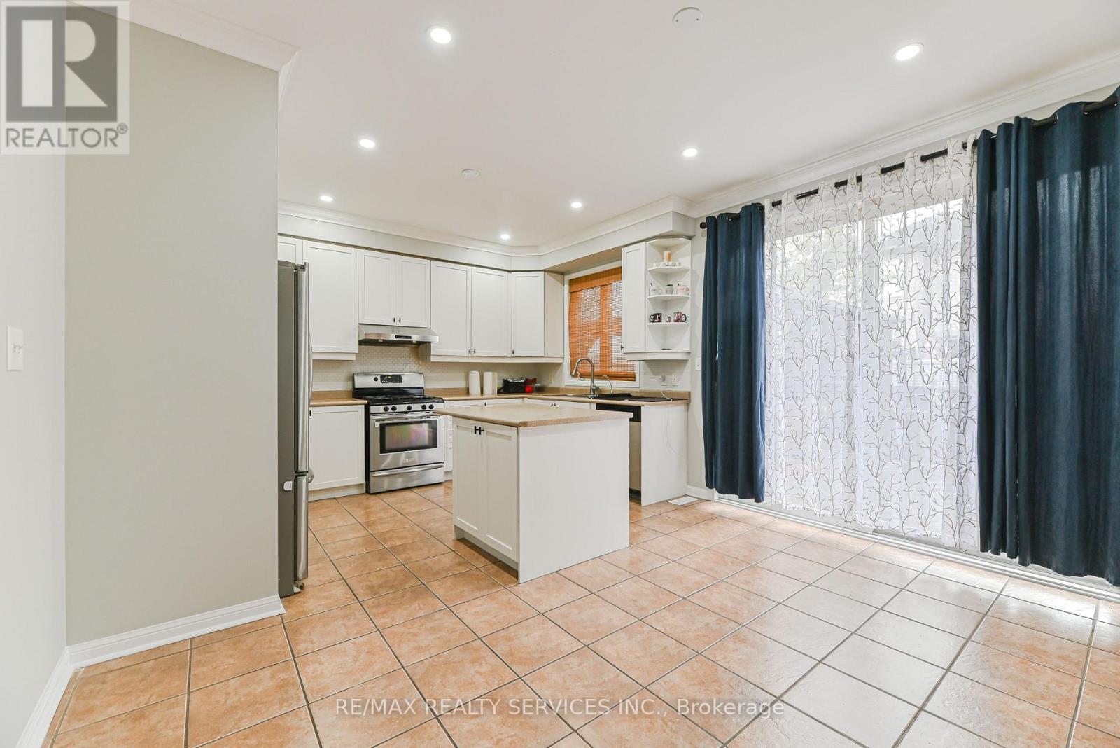 96 Brayshaw Drive, Cambridge, Ontario  N1T 2H5 - Photo 13 - X12475411