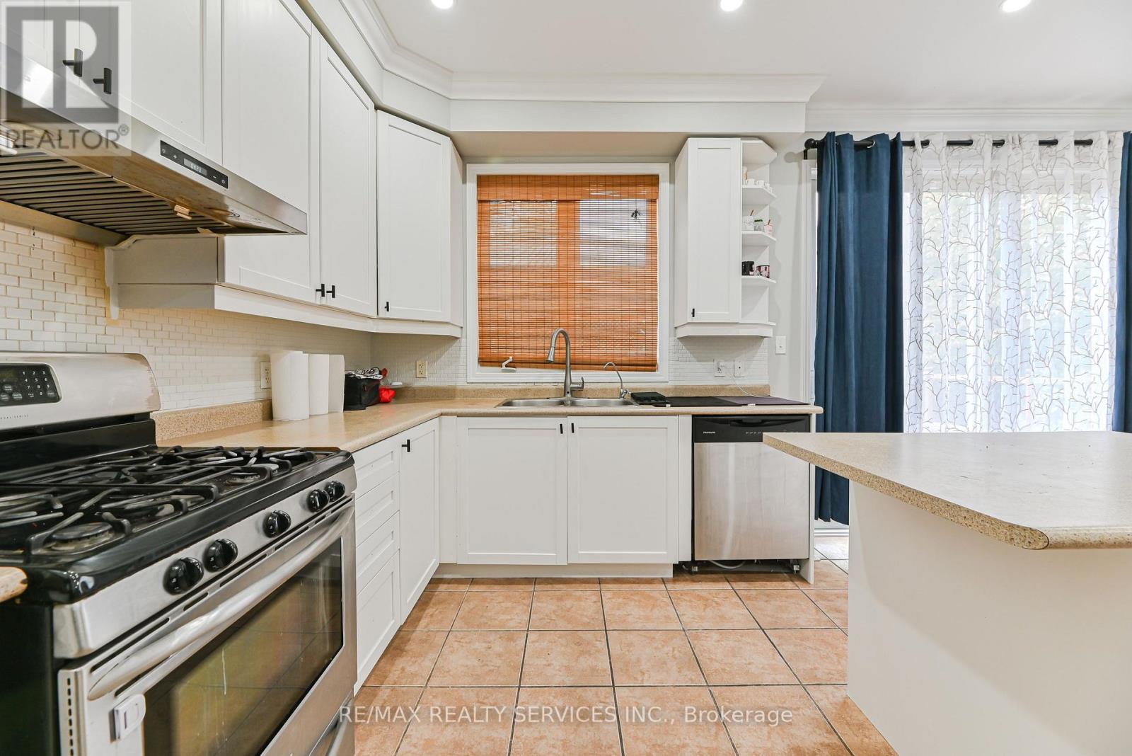 96 Brayshaw Drive, Cambridge, Ontario  N1T 2H5 - Photo 15 - X12475411