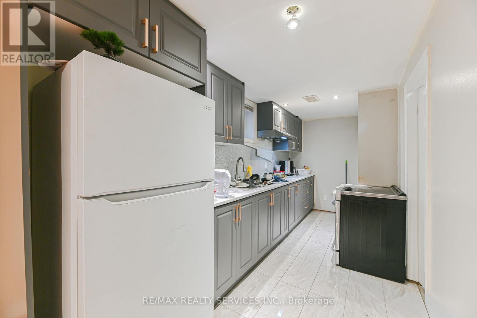 96 Brayshaw Drive, Cambridge, Ontario  N1T 2H5 - Photo 45 - X12475411