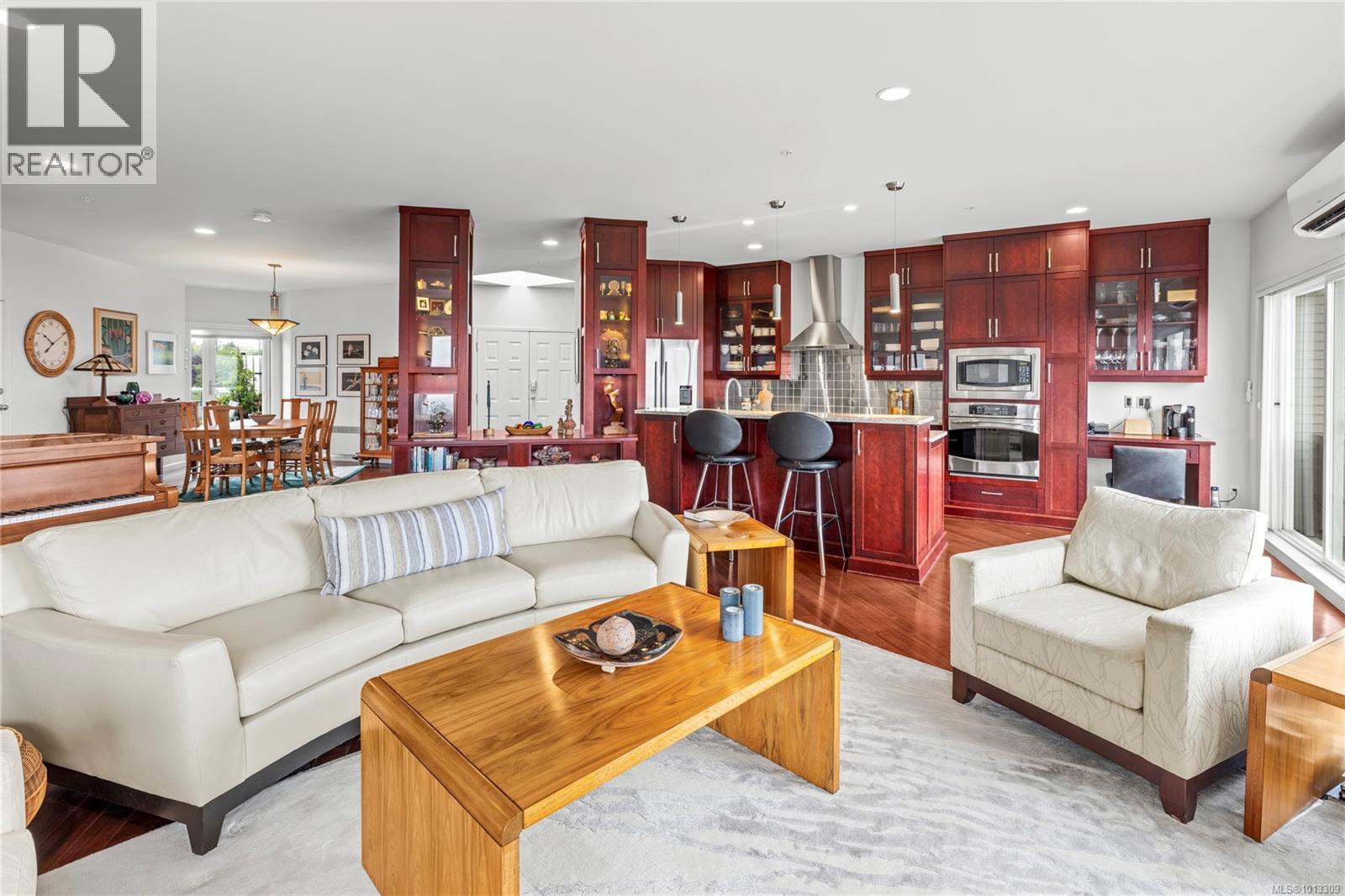 401 650 Prideaux St, Nanaimo, British Columbia  V9R 2P1 - Photo 11 - 1013309