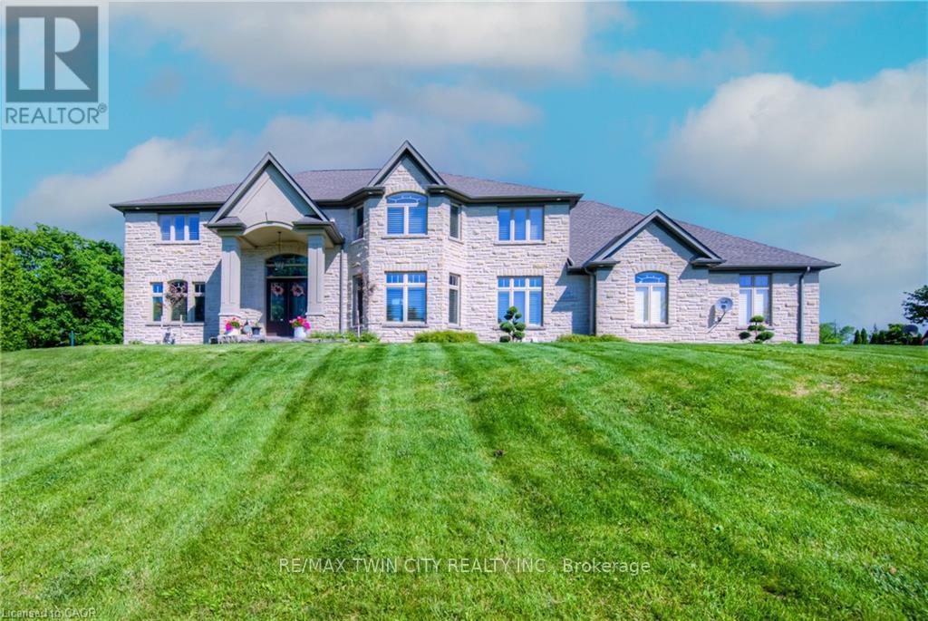 226 Shade Street, Wilmot, Ontario  N3A 4J2 - Photo 2 - X12475418