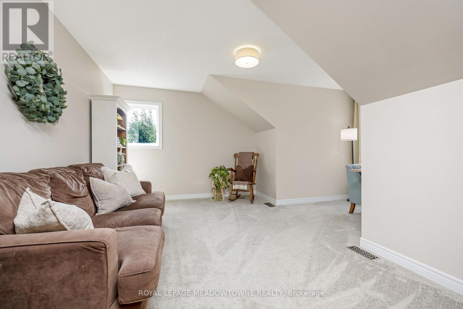 26 Island Lake Road, Mono, Ontario  L9W 5K3 - Photo 18 - X12475444