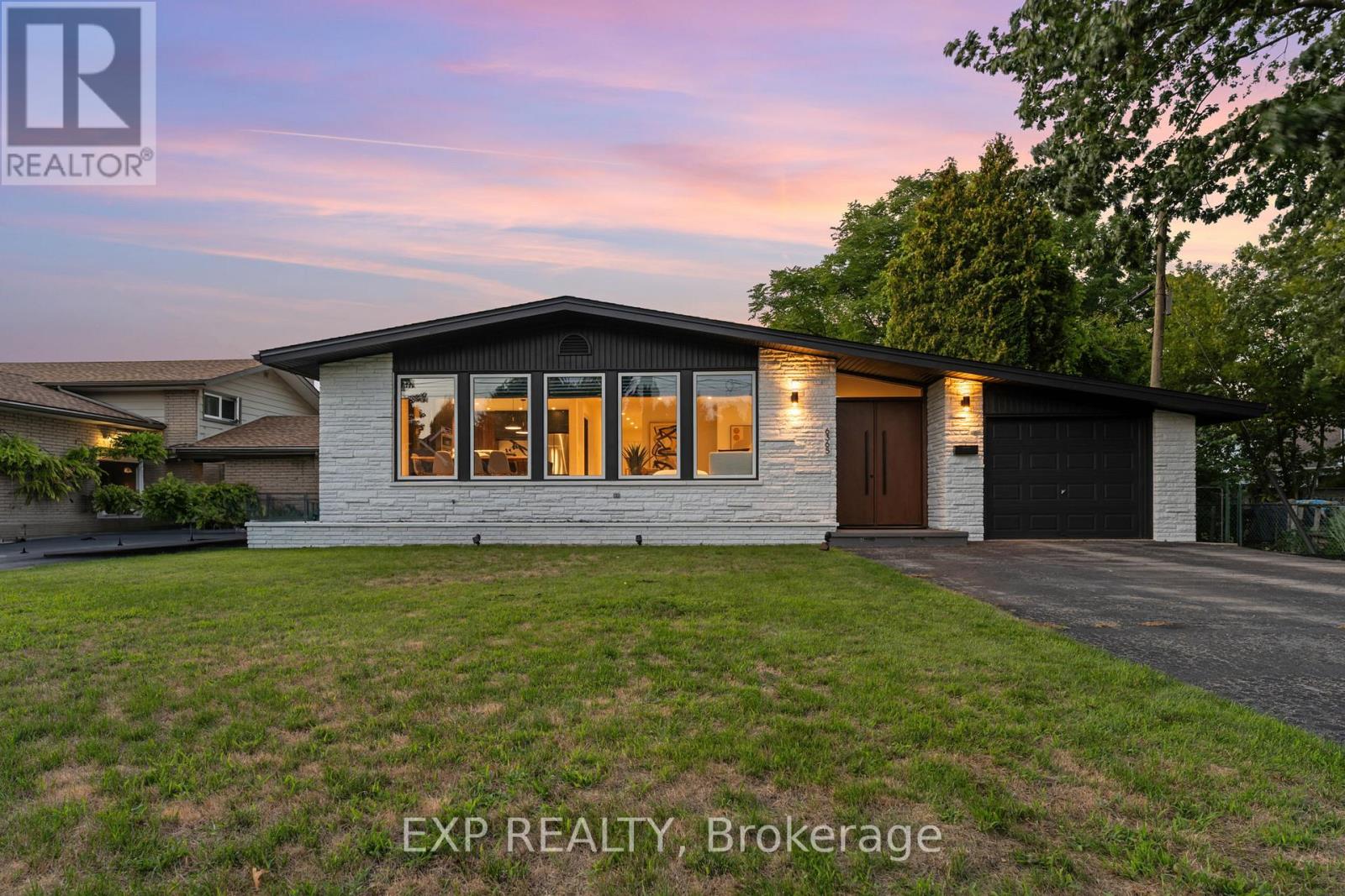 6365 MCMICKING STREET, Niagara Falls, Ontario