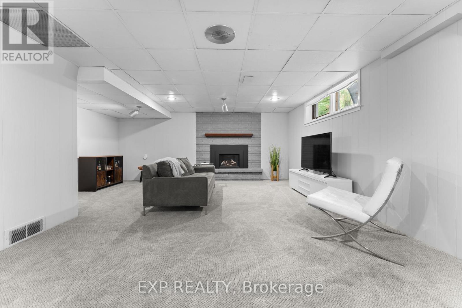 6365 Mcmicking Street, Niagara Falls, Ontario  L2J 1W8 - Photo 29 - X12475461