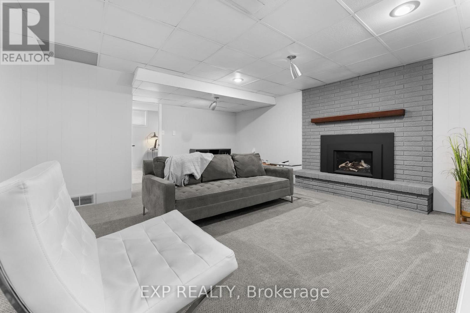 6365 Mcmicking Street, Niagara Falls, Ontario  L2J 1W8 - Photo 30 - X12475461
