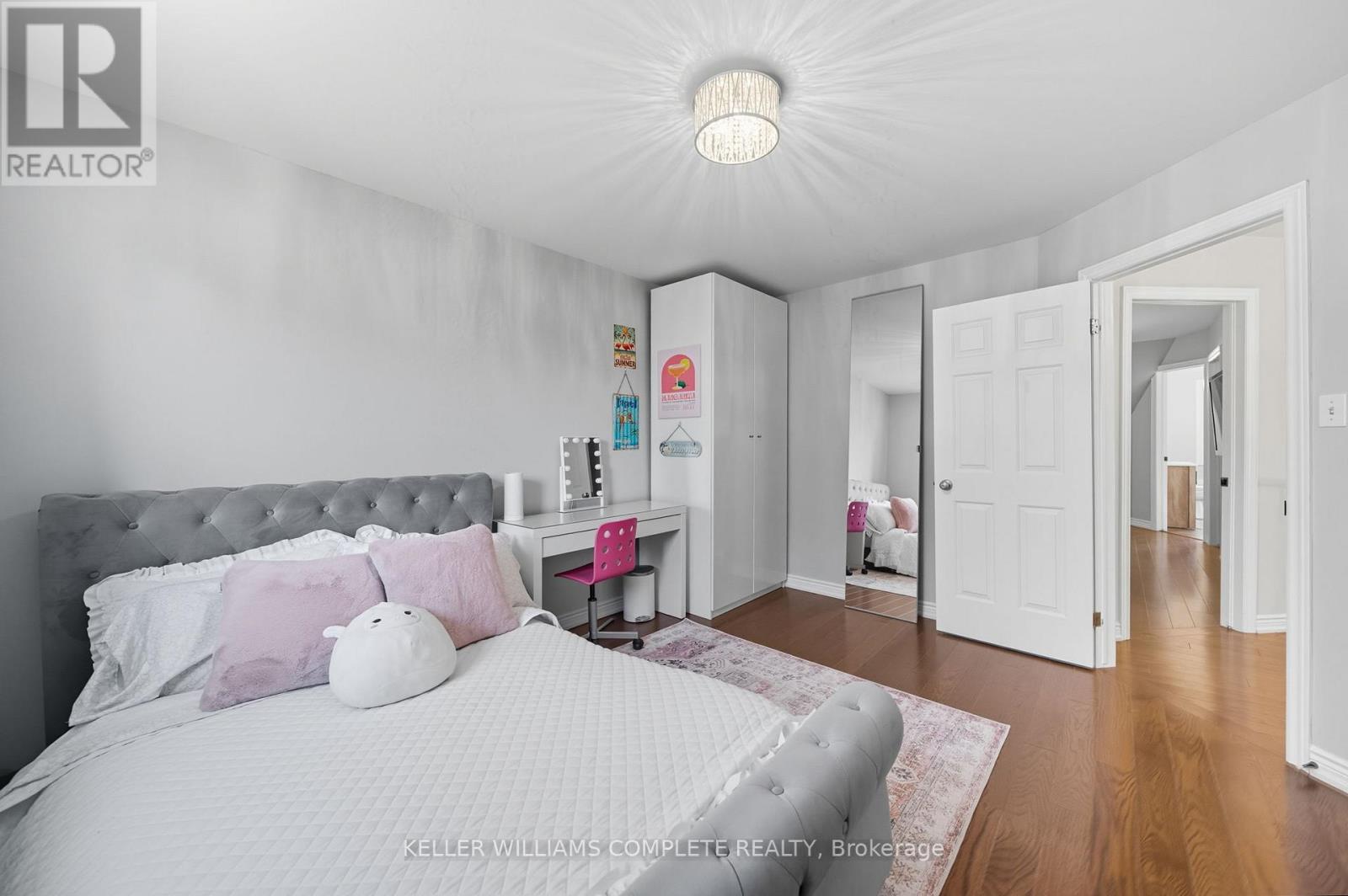 142 Meadowbrook Drive, Hamilton (Ancaster), Ontario  L9G 4S8 - Photo 32 - X12475495