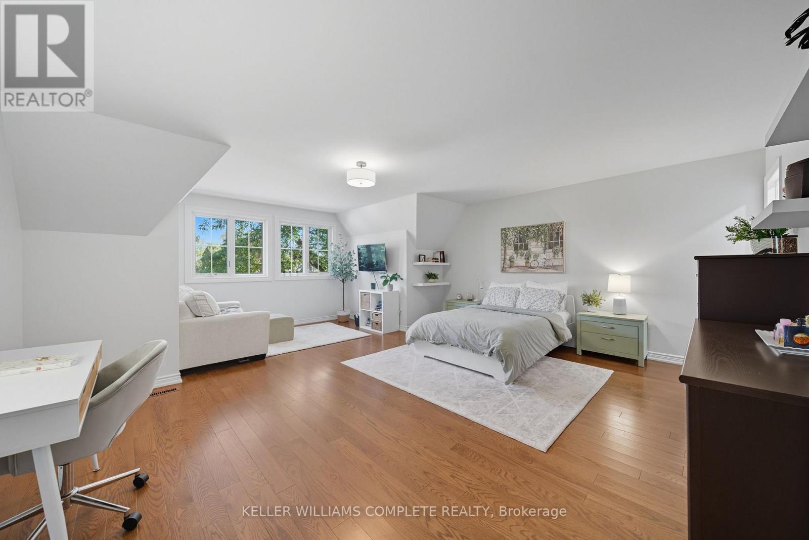 142 Meadowbrook Drive, Hamilton (Ancaster), Ontario  L9G 4S8 - Photo 37 - X12475495