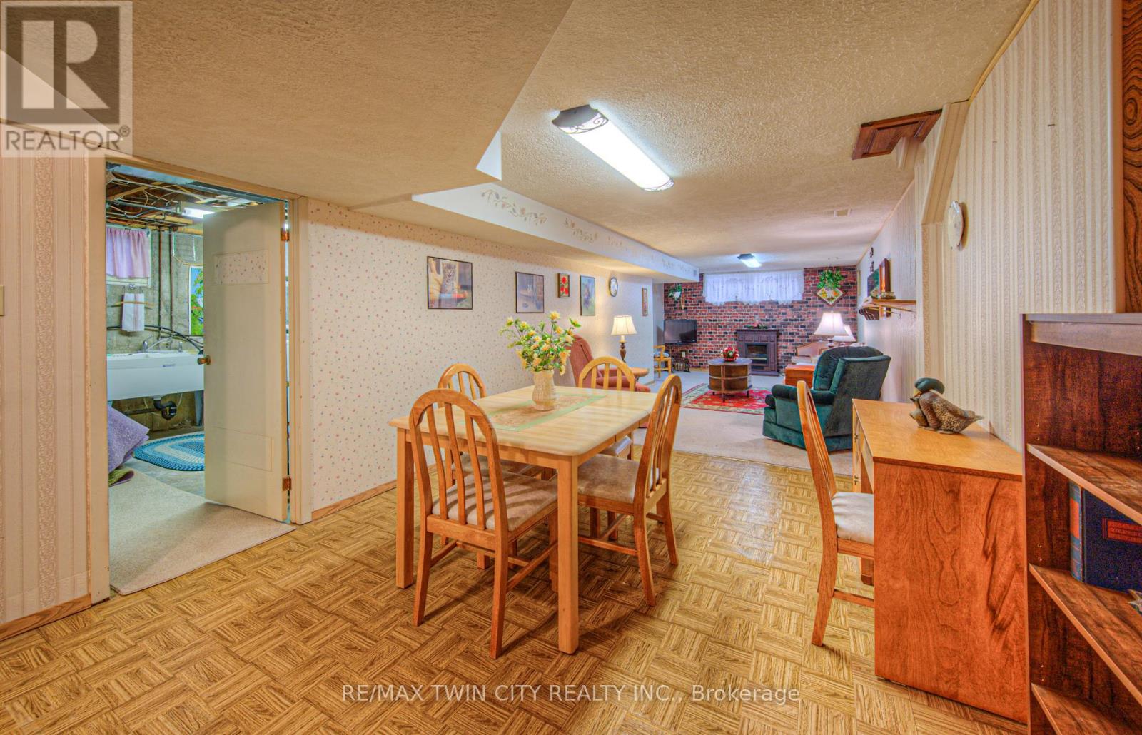 26 Culham Drive, Cambridge, Ontario  N1S 2G8 - Photo 25 - X12475525