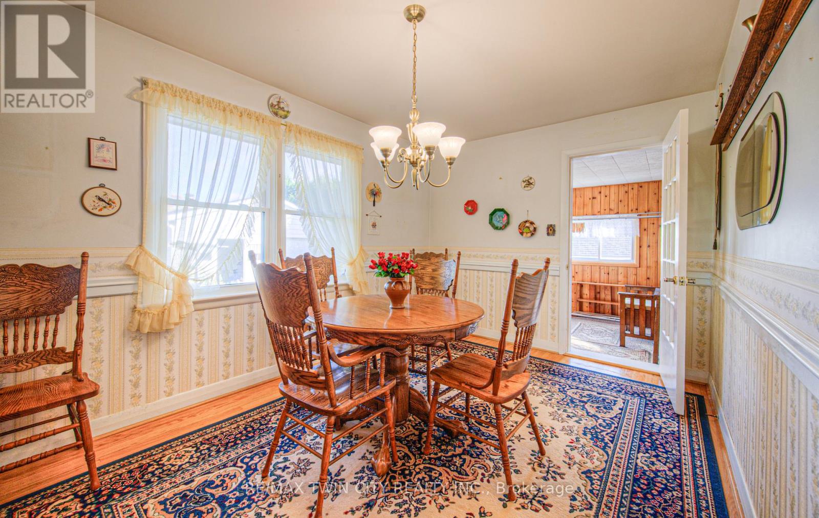26 Culham Drive, Cambridge, Ontario  N1S 2G8 - Photo 9 - X12475525
