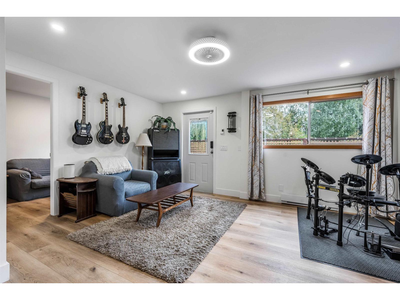 8542 Mccutcheon Avenue, Chilliwack Proper South, Chilliwack, British Columbia  V2P 7K7 - Photo 15 - R3060871