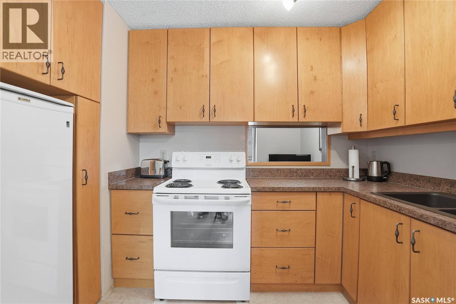 106 1128 Mckercher Drive, Saskatoon, Saskatchewan  S7H 4Y7 - Photo 6 - SK021464