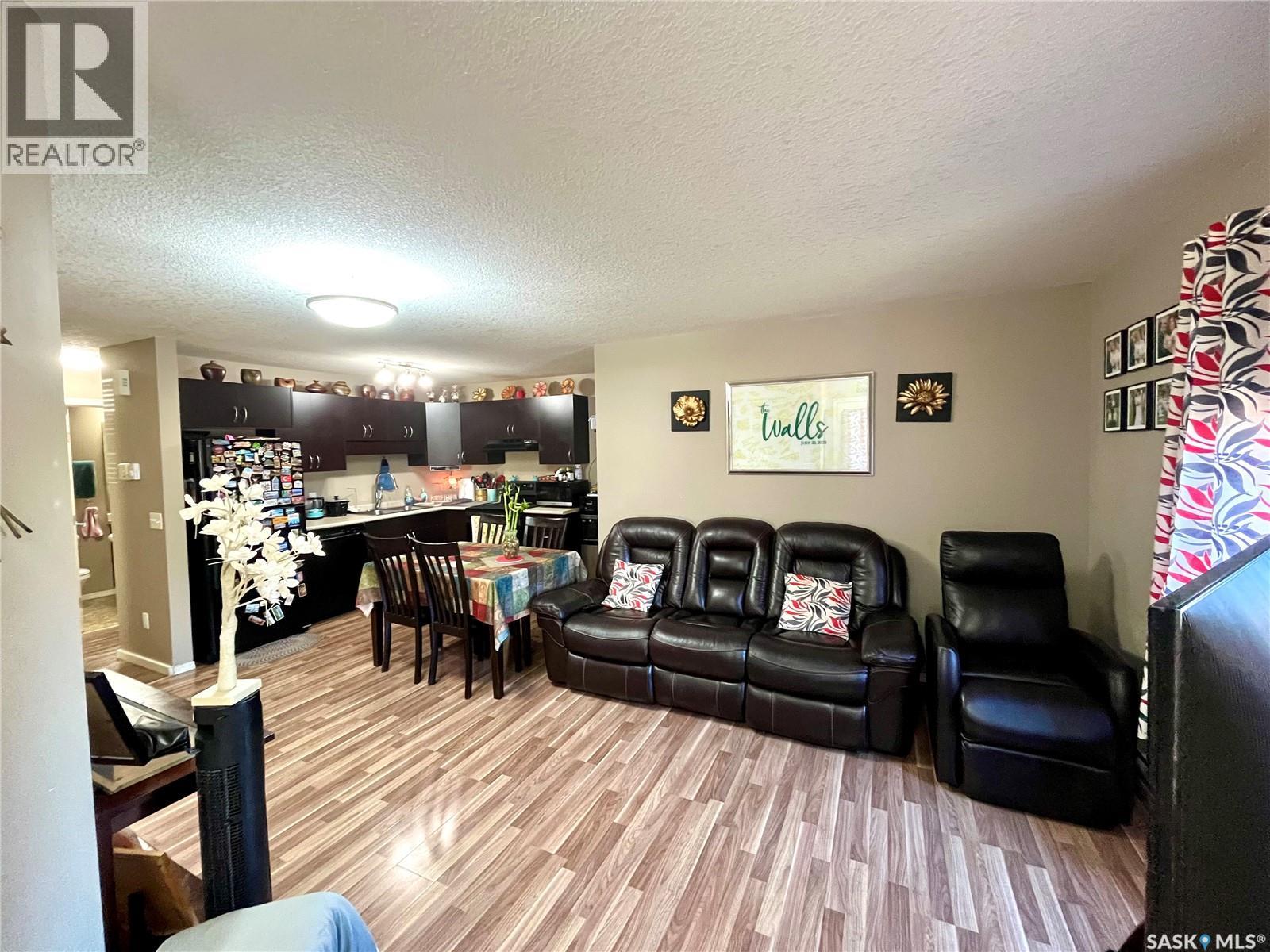 502 700 Battleford Trail, Swift Current, Saskatchewan  S9H 4V9 - Photo 3 - SK021461