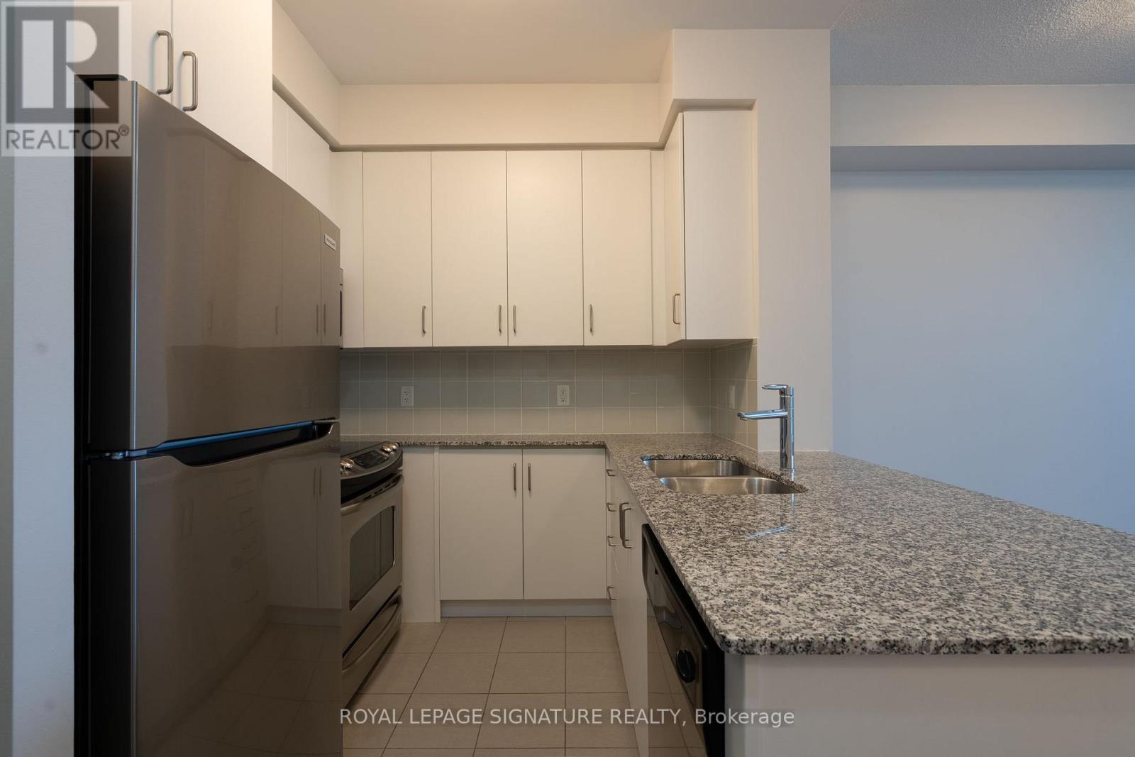 409 - 215 Sherway Gardens Road, Toronto, Ontario  M9C 0A4 - Photo 8 - W12475542