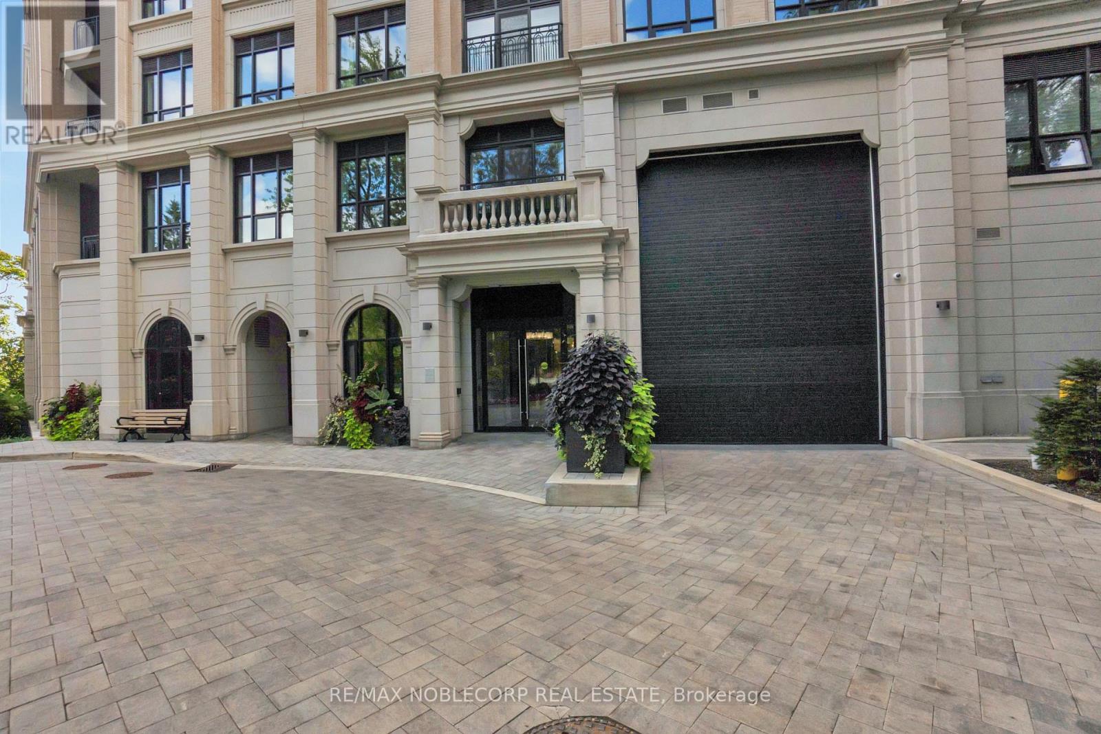 404 - 4 The Kingsway, Toronto (Kingsway South), Ontario  M8X 2T1 - Photo 24 - W12475543