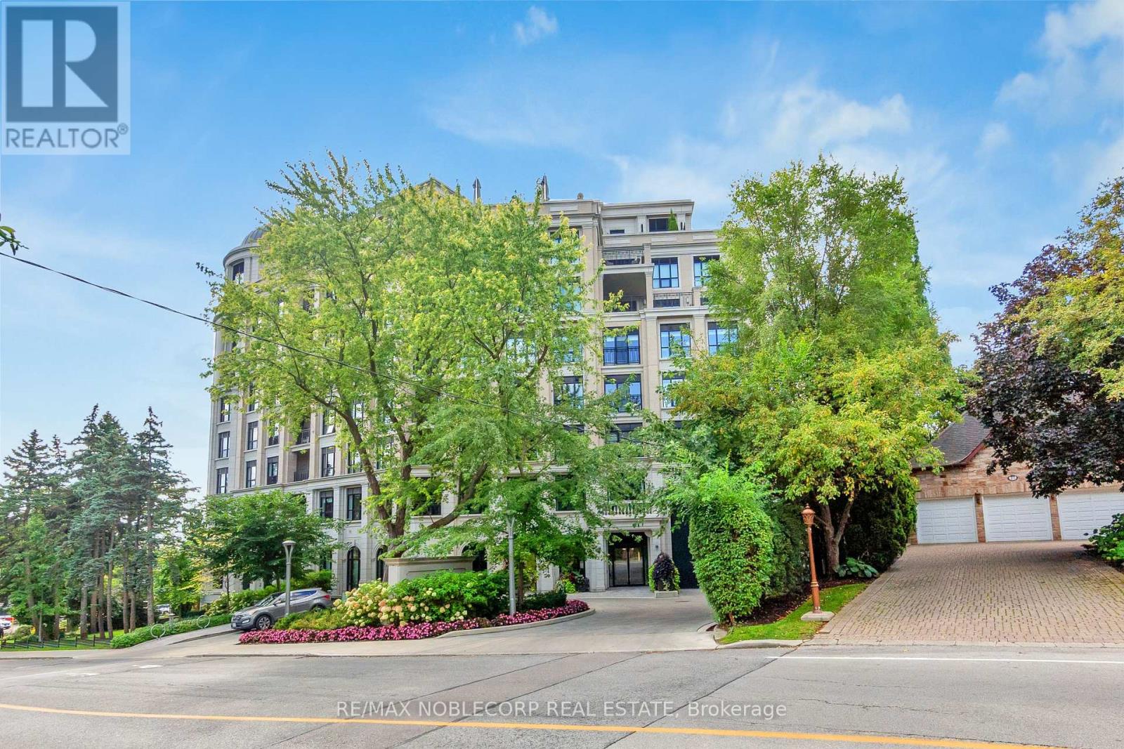 404 - 4 The Kingsway, Toronto (Kingsway South), Ontario  M8X 2T1 - Photo 25 - W12475543