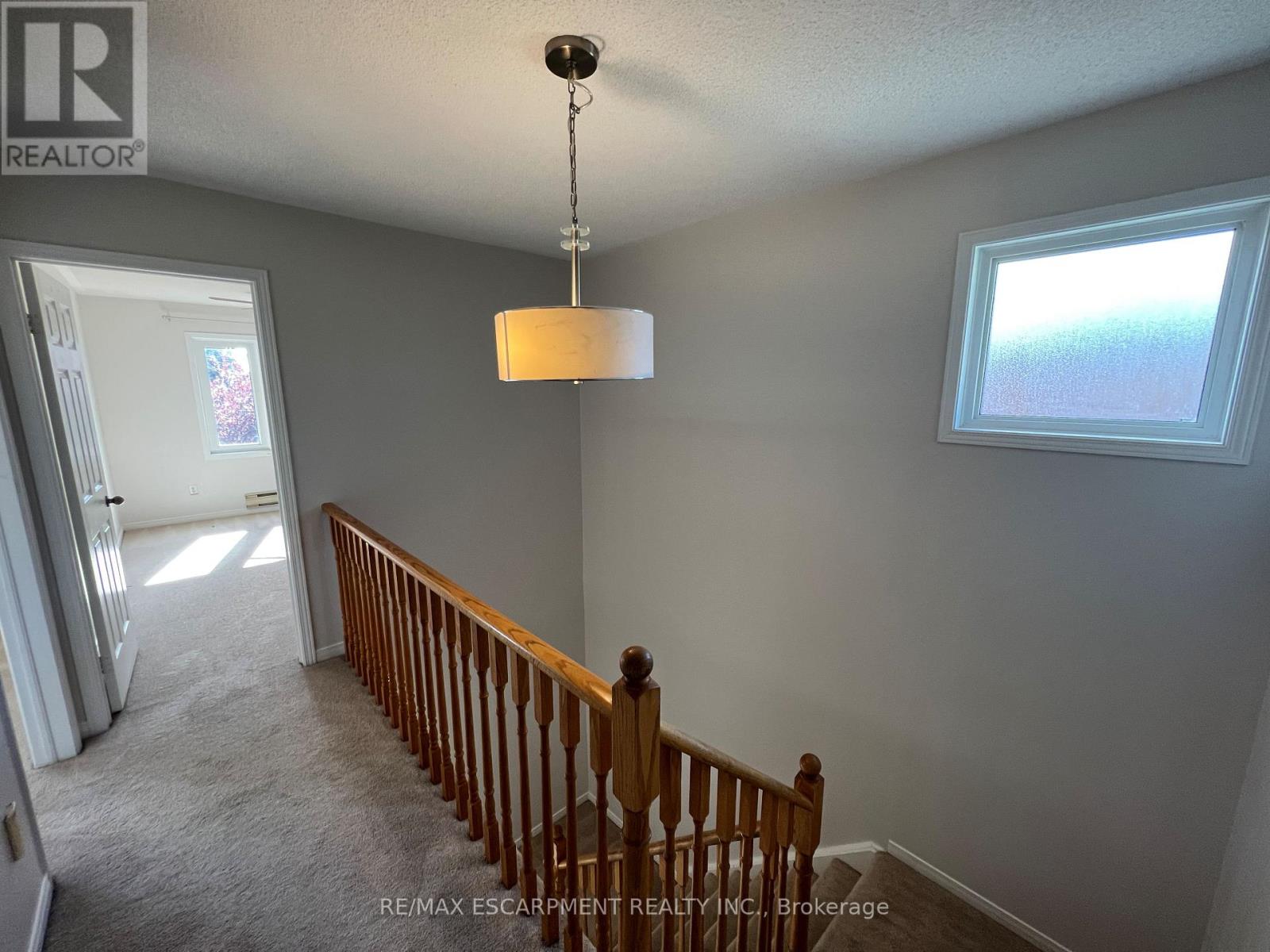 125 Hopewell Road, Oakville, Ontario  L6H 5Z1 - Photo 11 - W12475553