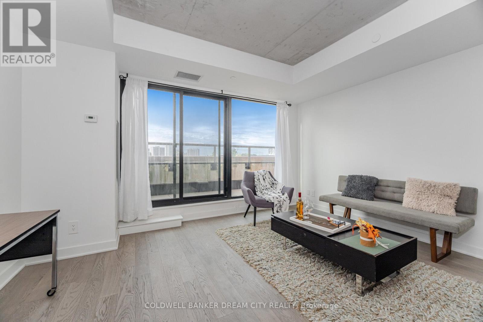 423 - 2720 Dundas Street W, Toronto, Ontario  M6P 1Y2 - Photo 16 - W12475554