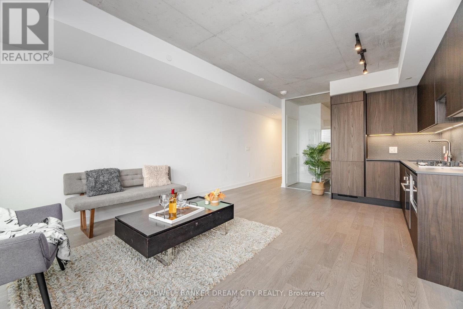 423 - 2720 Dundas Street W, Toronto, Ontario  M6P 1Y2 - Photo 17 - W12475554