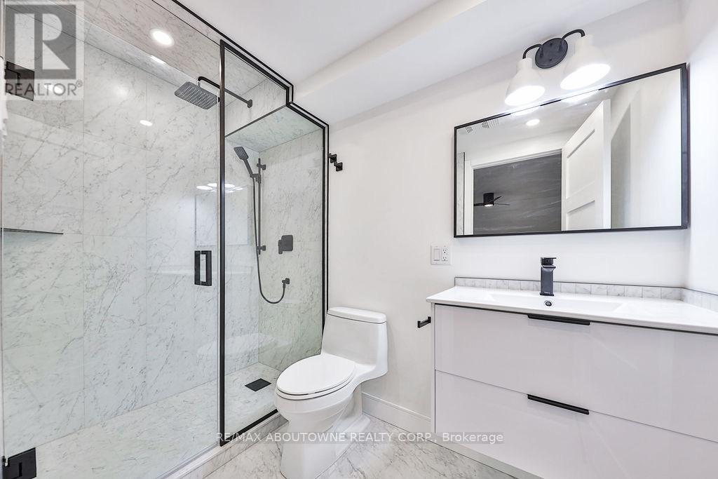 405 - 185 Robinson Street, Oakville, Ontario  L6J 5W7 - Photo 14 - W12475563