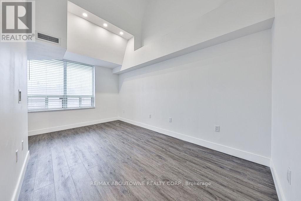 405 - 185 Robinson Street, Oakville, Ontario  L6J 5W7 - Photo 17 - W12475563