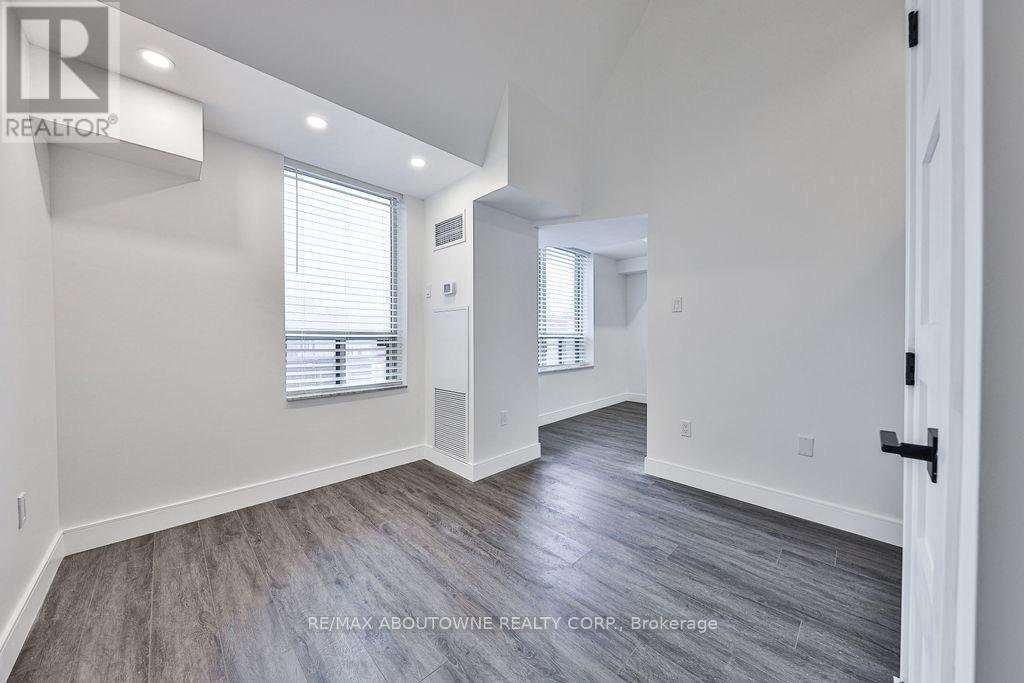 405 - 185 Robinson Street, Oakville, Ontario  L6J 5W7 - Photo 19 - W12475563