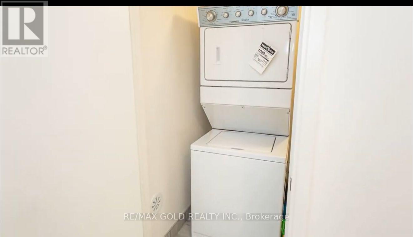 92 - 100 Dufay Road, Brampton, Ontario  L7A 4S3 - Photo 3 - W12475660