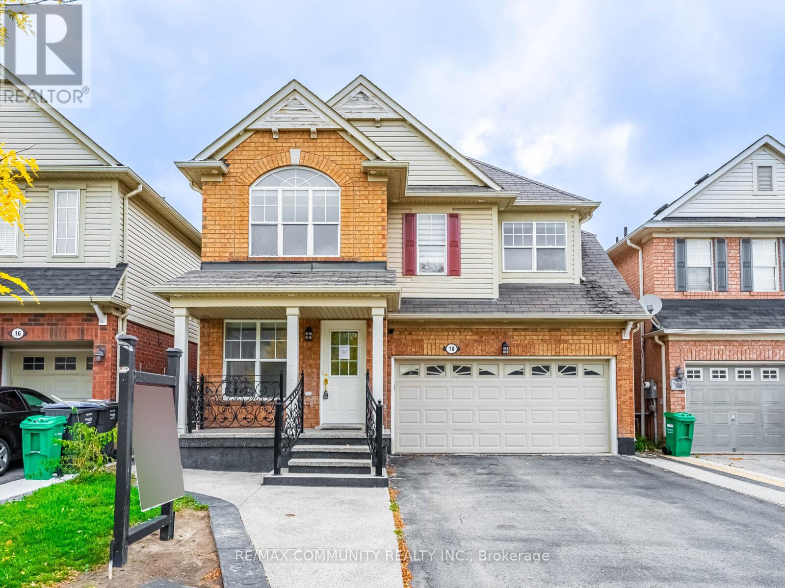 18 OLLIE AVENUE, Brampton, Ontario