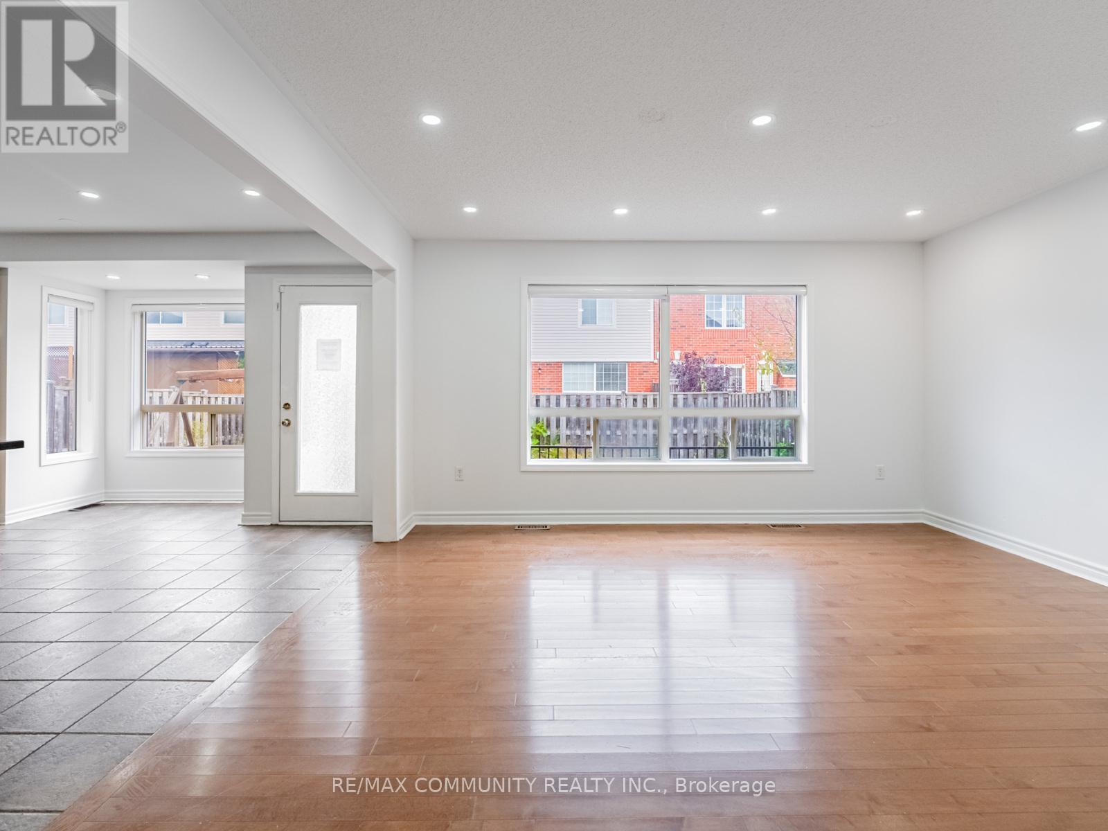 18 Ollie Avenue, Brampton, Ontario  L6X 0M7 - Photo 11 - W12475663