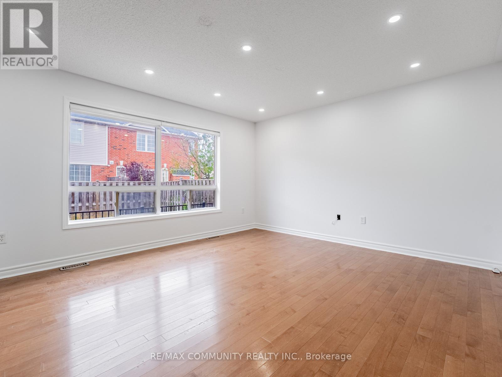 18 Ollie Avenue, Brampton, Ontario  L6X 0M7 - Photo 12 - W12475663