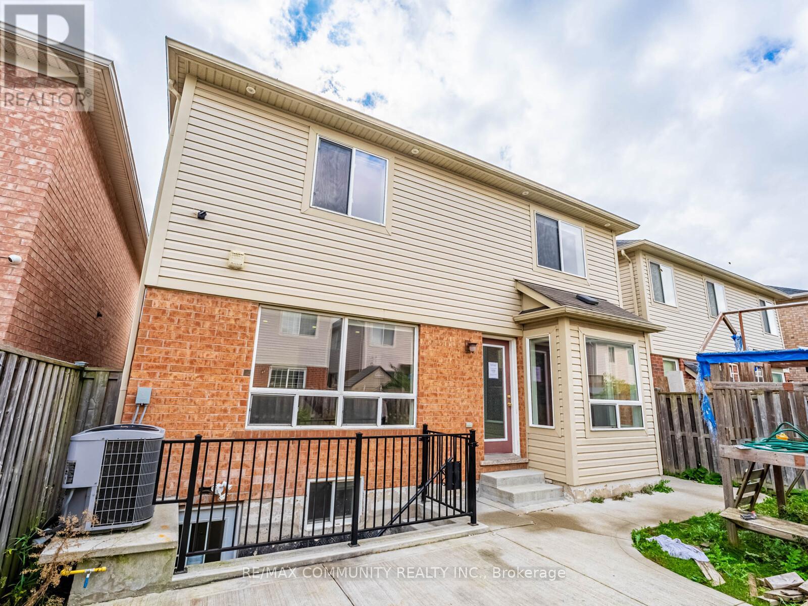 18 Ollie Avenue, Brampton, Ontario  L6X 0M7 - Photo 42 - W12475663