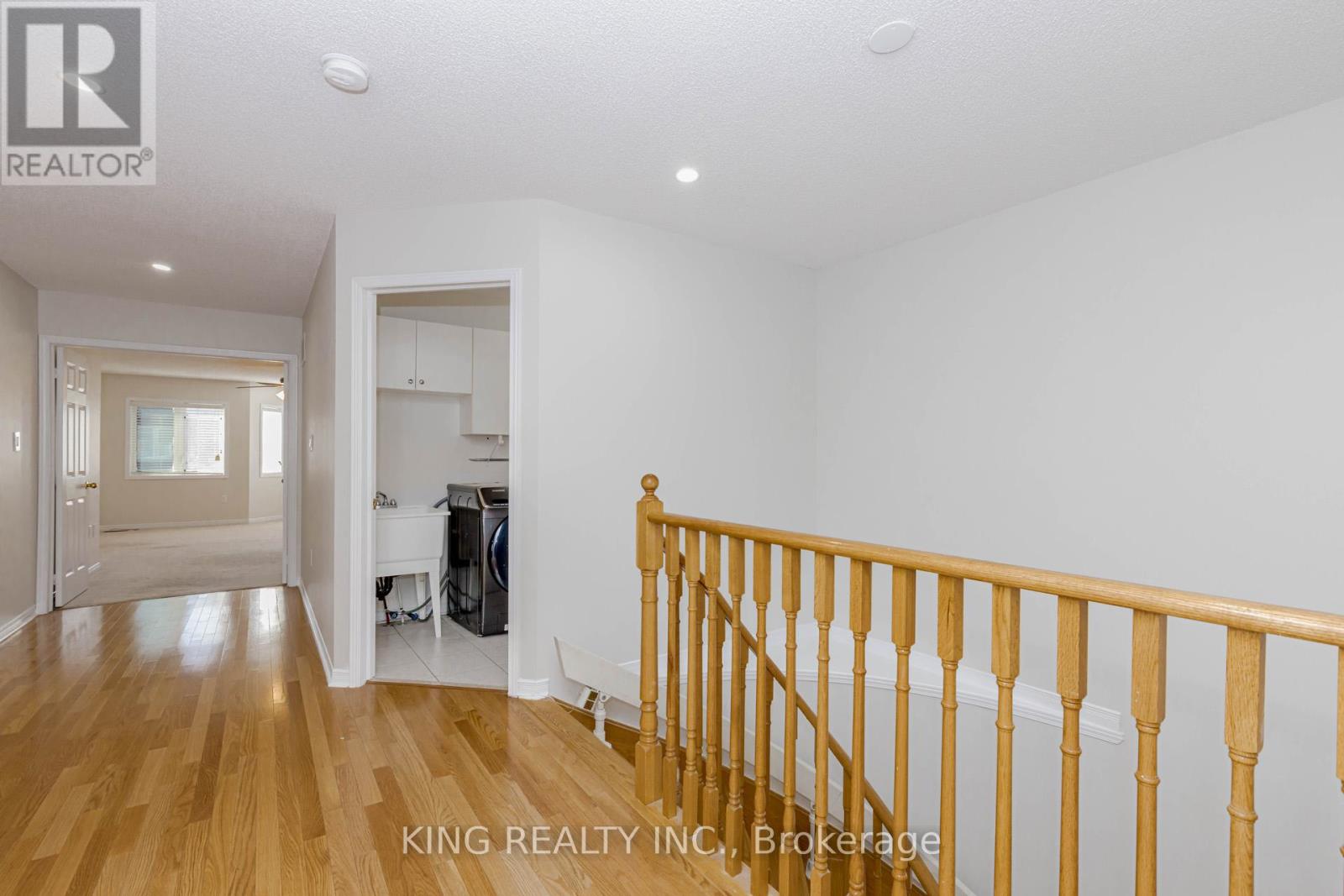 14 Ledgerock Road, Brampton (Bram East), Ontario  L6P 2L7 - Photo 20 - W12475673