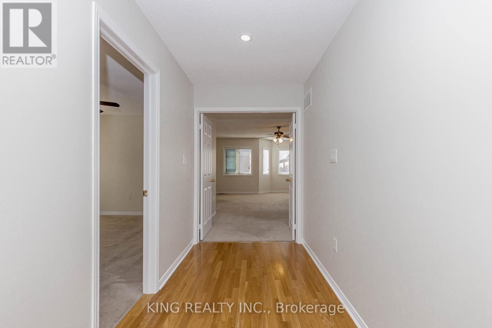 14 Ledgerock Road, Brampton (Bram East), Ontario  L6P 2L7 - Photo 21 - W12475673